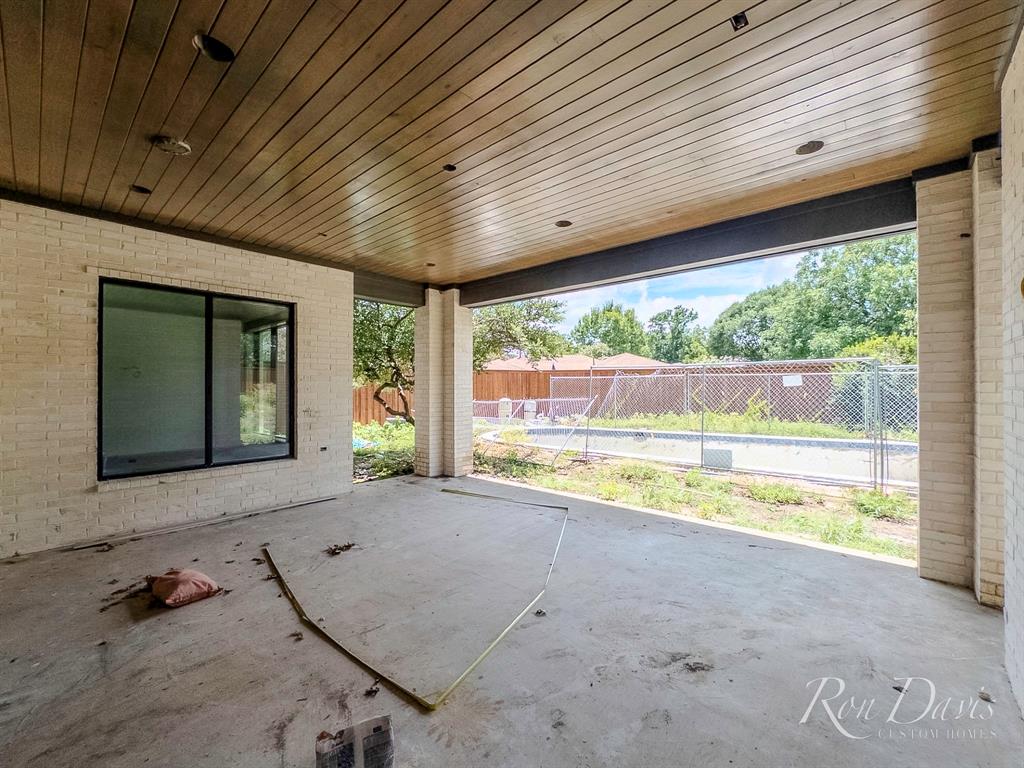 1109 Glenfield Court Property Photo 36