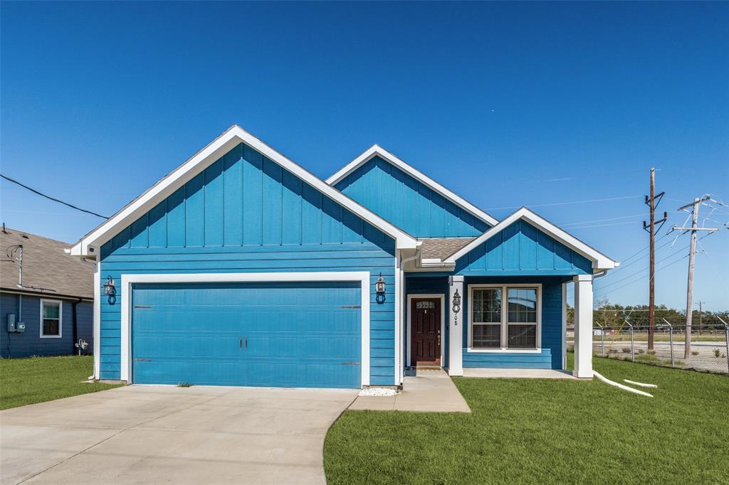 308 E Houston Street Property Photo 1