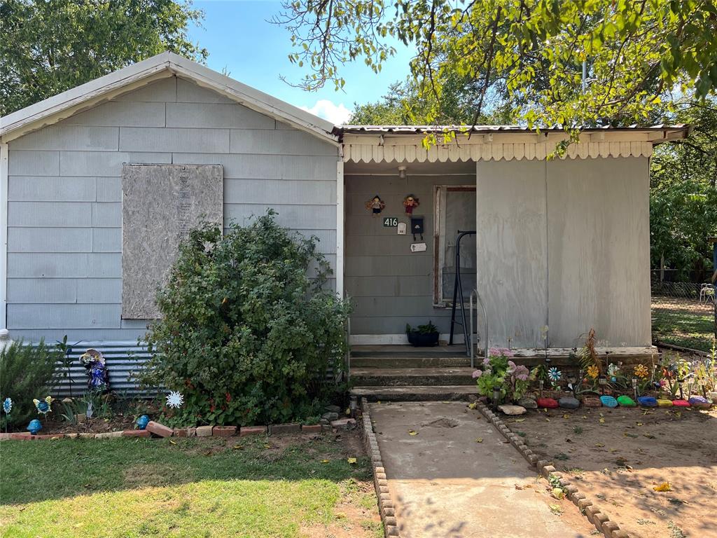 416 E Lasalle Property Photo 1