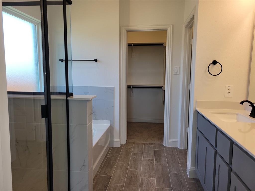 3004 Rembrandt Drive Property Photo 10