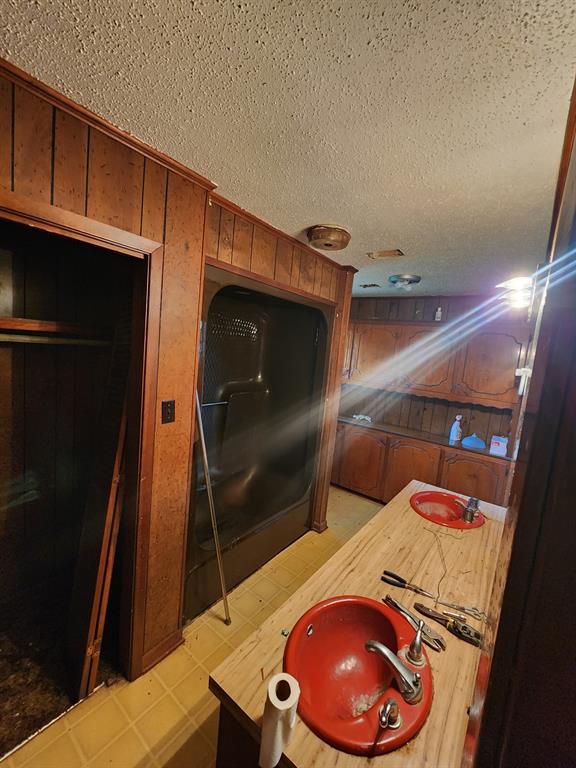 1254 Fm 74 Property Photo 6