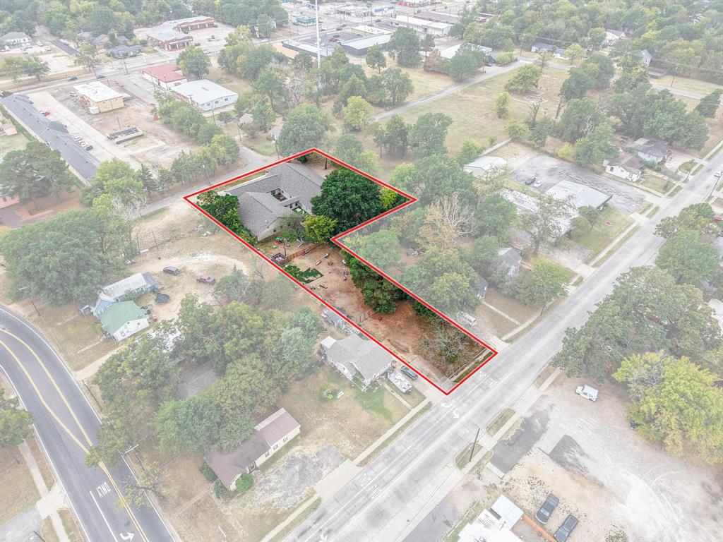 1905 E Price Street Property Photo 1