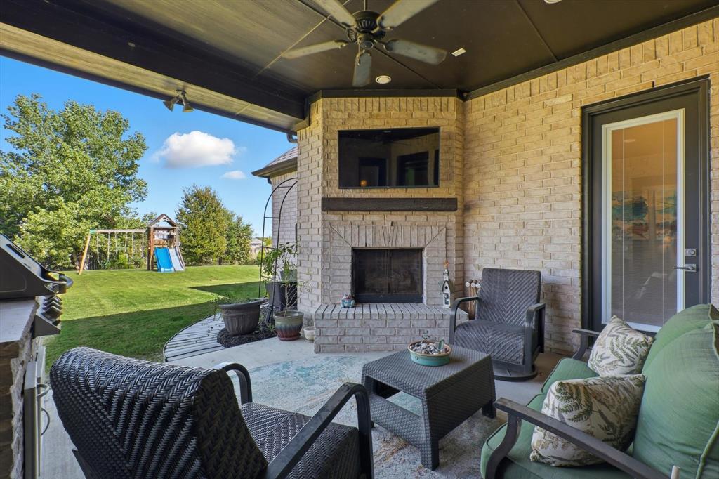 1319 Hicks Trail Property Photo 4
