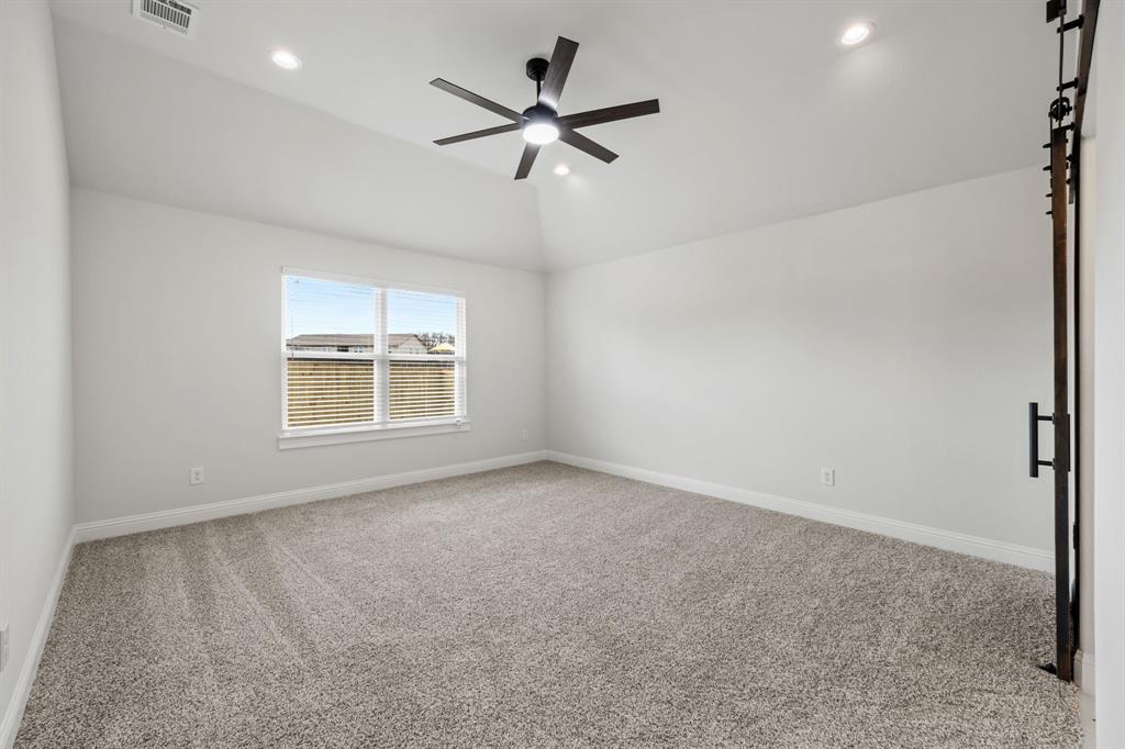 102 Maverick Trail Property Photo 18