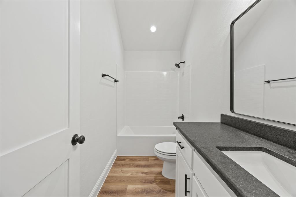102 Maverick Trail Property Photo 22