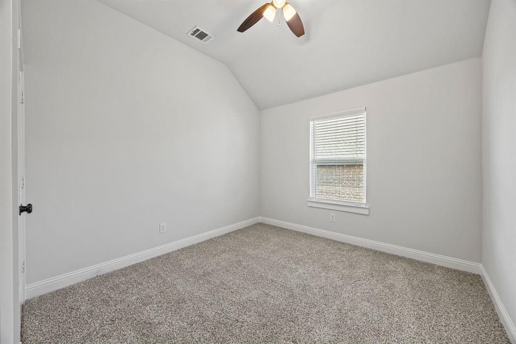 102 Maverick Trail Property Photo 24