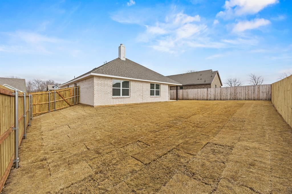 102 Maverick Trail Property Photo 30