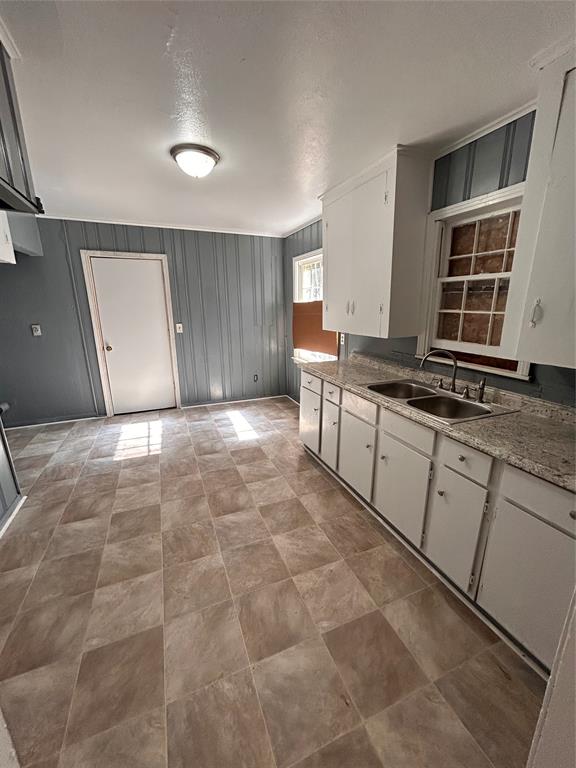 4251 Rightway Avenue Property Photo 5