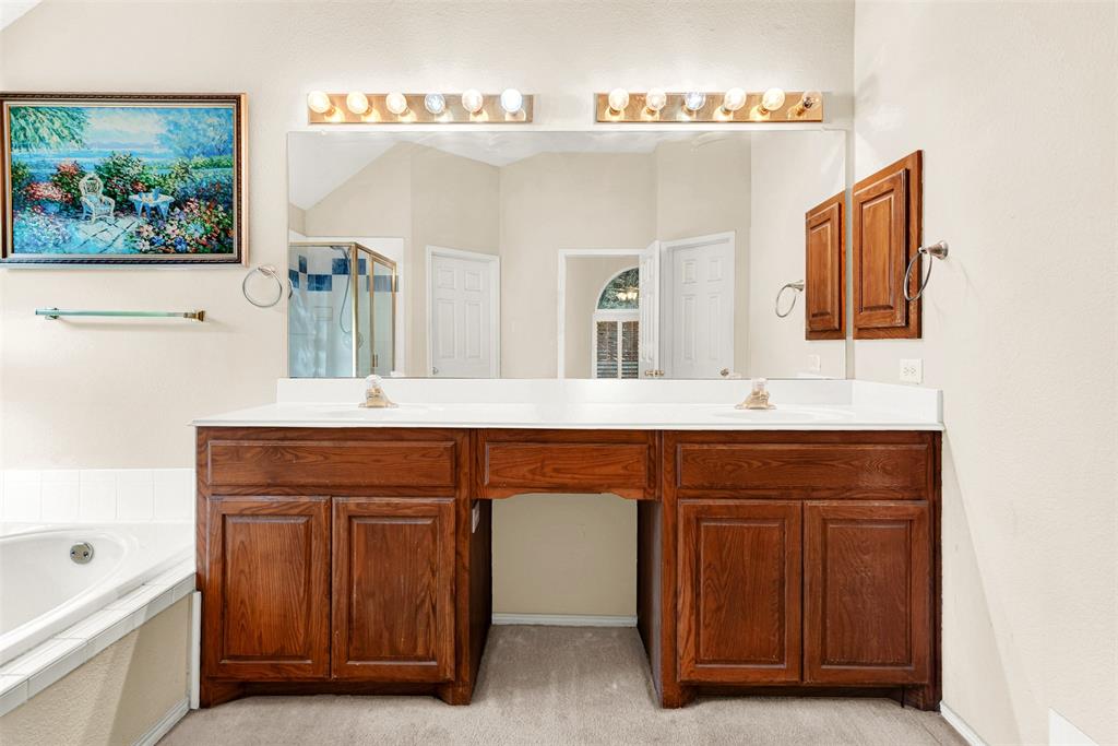 5410 Nueces Bay Drive Property Photo 12