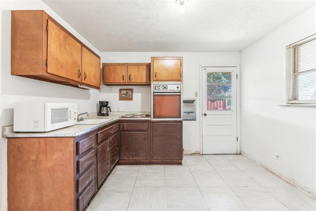 3055 Midway Road Property Photo 34