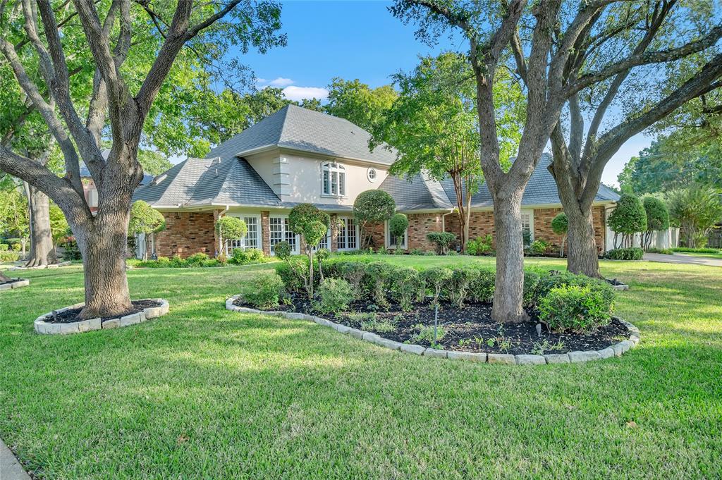 1800 Hampton Drive Property Photo 3