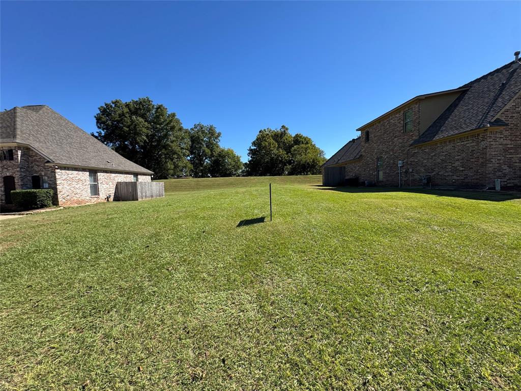 0 Bevly Property Photo 1