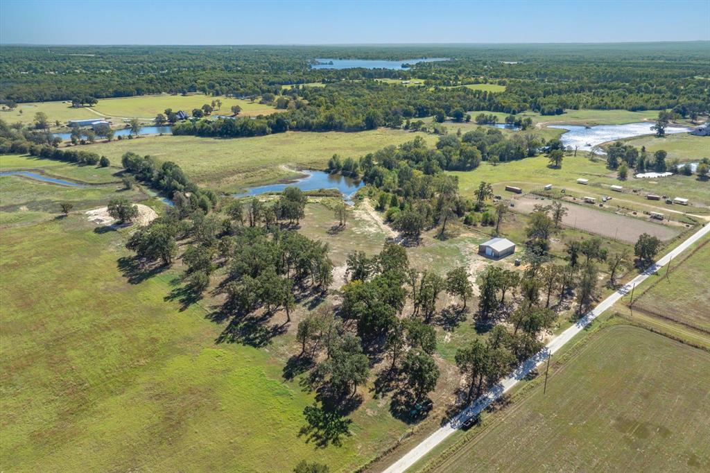 806 County Road 2918 Property Photo 16