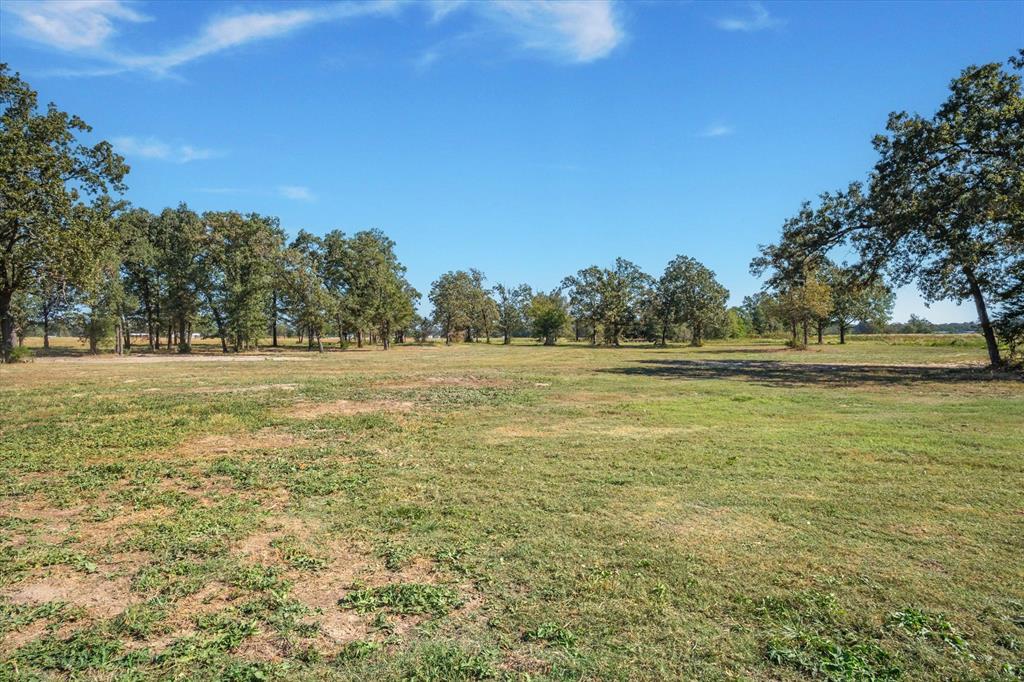 806 County Road 2918 Property Photo 23