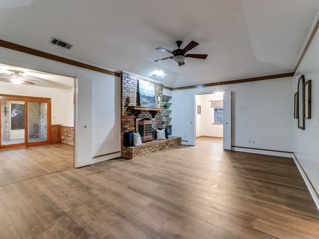 905 Summer Trail Property Photo 18