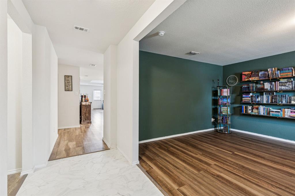 1207 Perrin Drive Property Photo 2