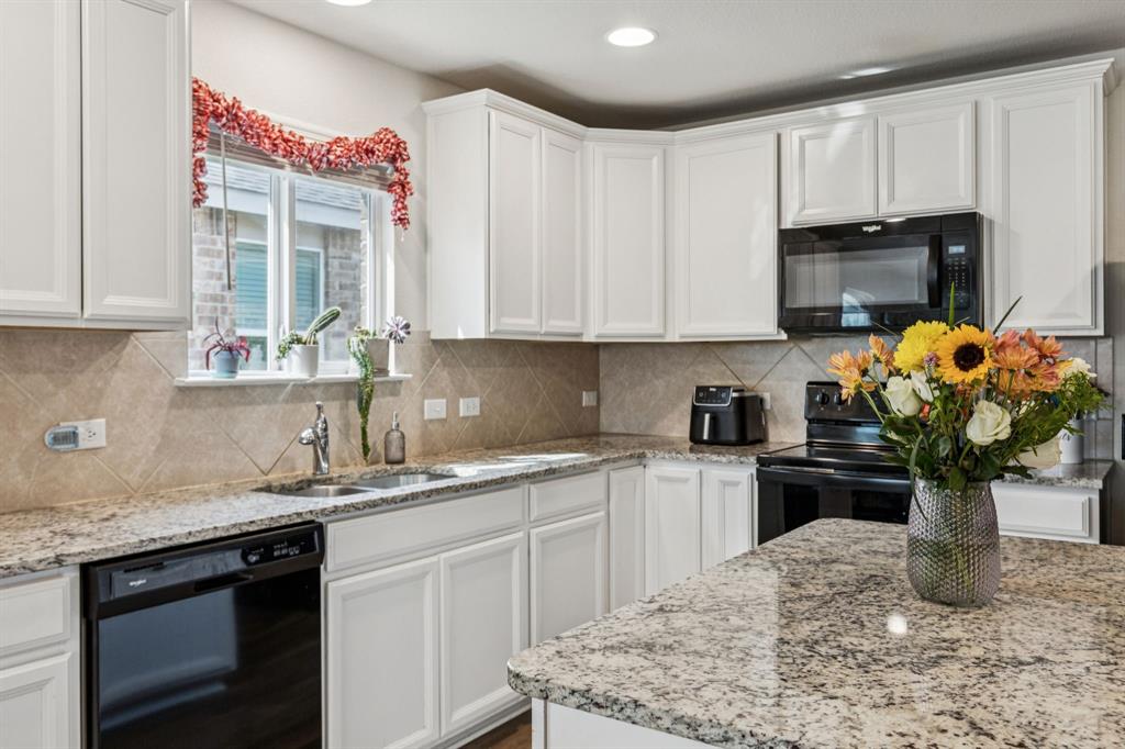 1207 Perrin Drive Property Photo 6