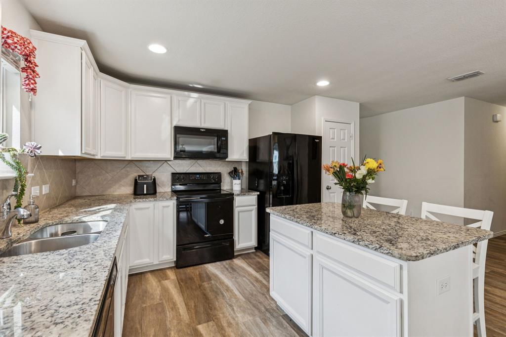 1207 Perrin Drive Property Photo 8