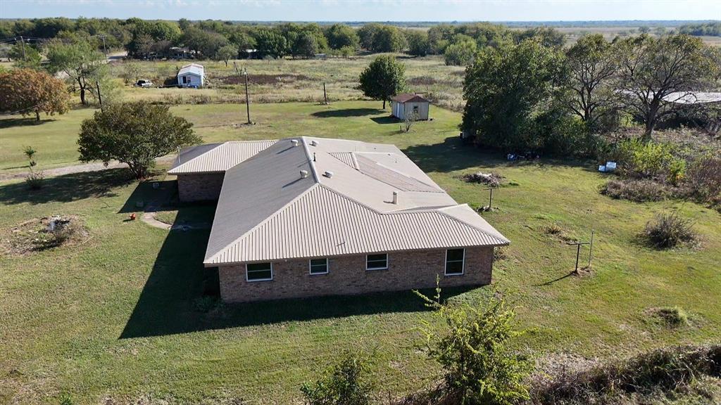 1393 Ne County Road 2120 Road Property Photo 4
