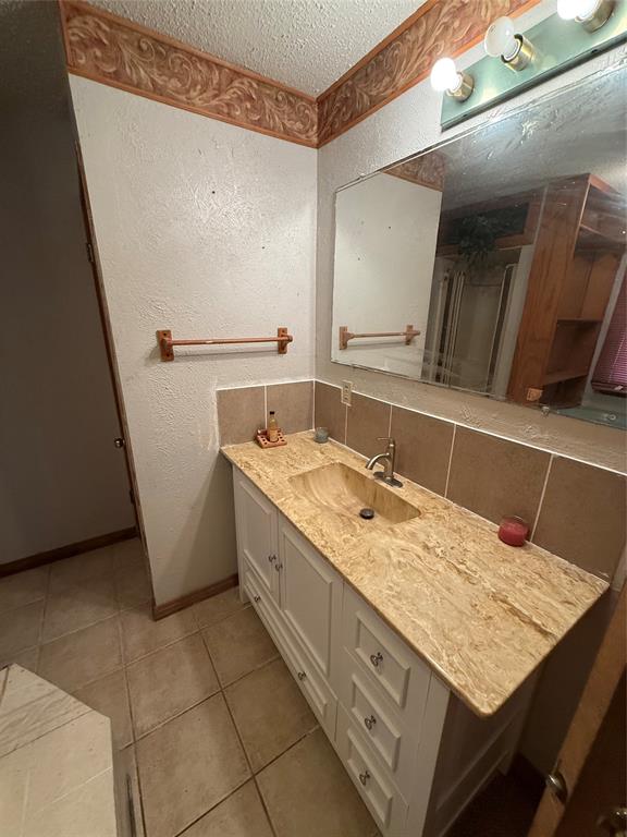 1393 Ne County Road 2120 Road Property Photo 31