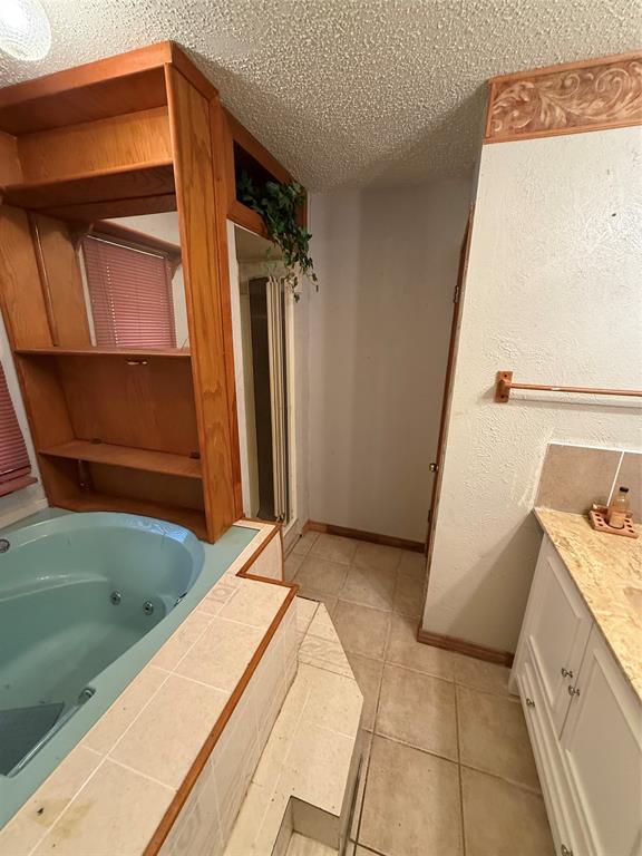 1393 Ne County Road 2120 Road Property Photo 33