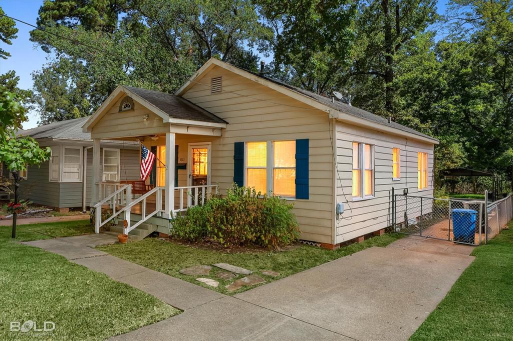 3853 Maryland Avenue Property Photo 2