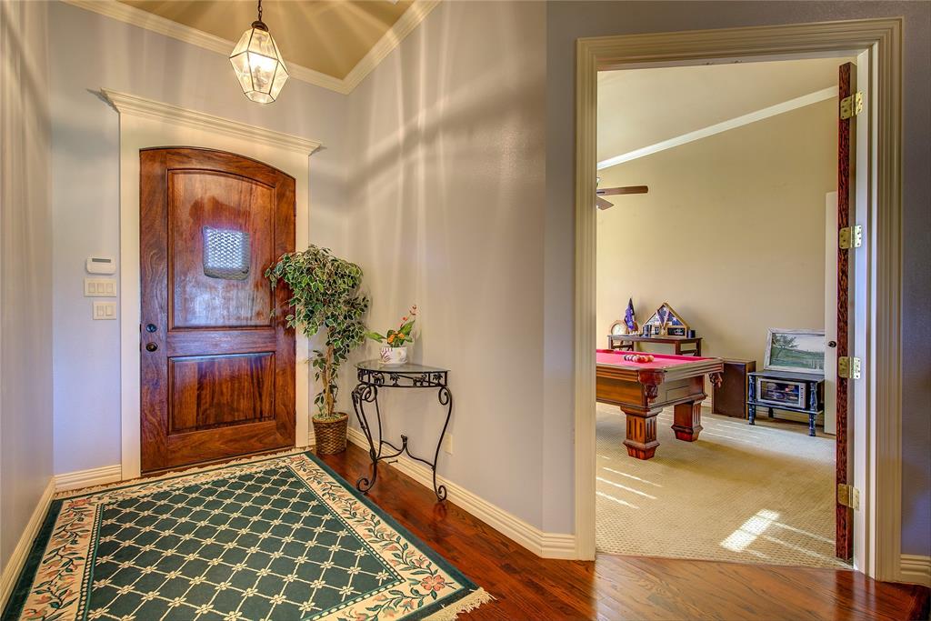 1066 Canyon Lake Road Property Photo 3