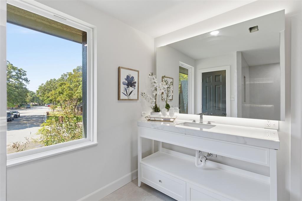 401 Rocky Canyon Court Property Photo 26