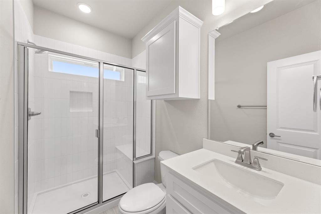 1516 Gramercy Drive Property Photo 8