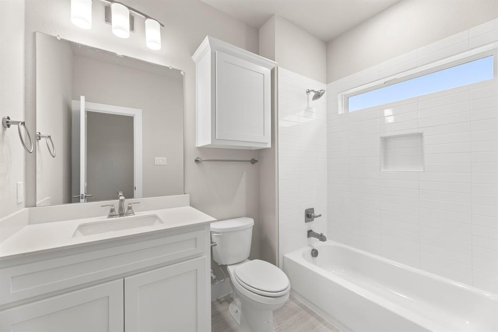 1516 Gramercy Drive Property Photo 10