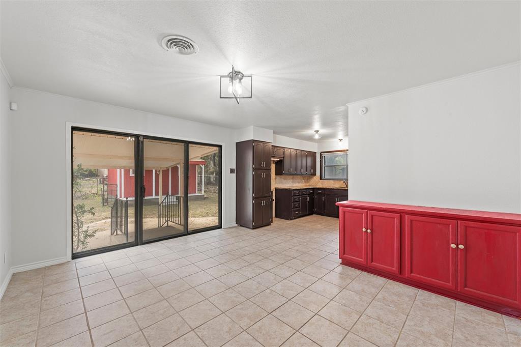 2624 Alvin Street Property Photo 6