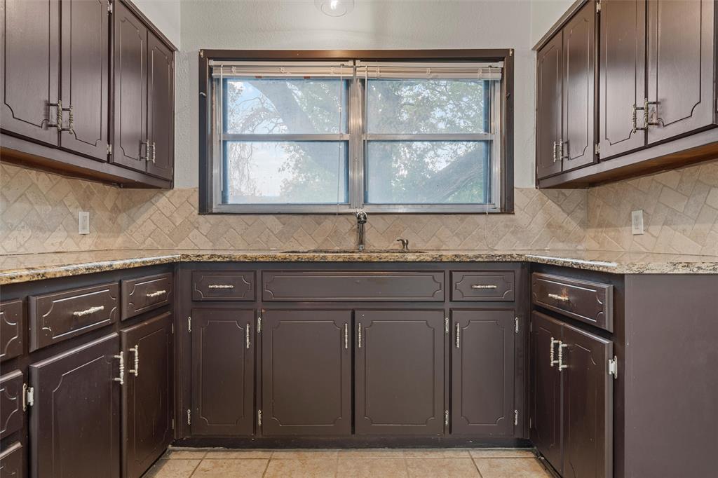 2624 Alvin Street Property Photo 9