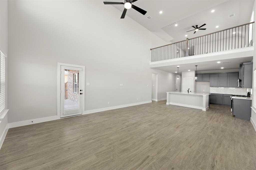 2364 Bell Way Property Photo 15