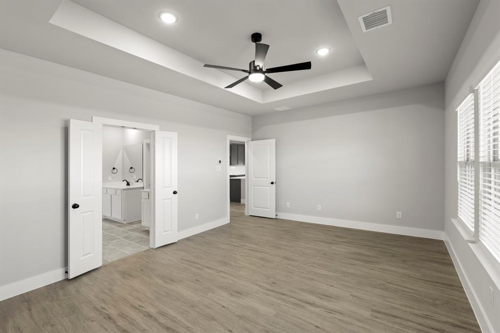 2364 Bell Way Property Photo 17