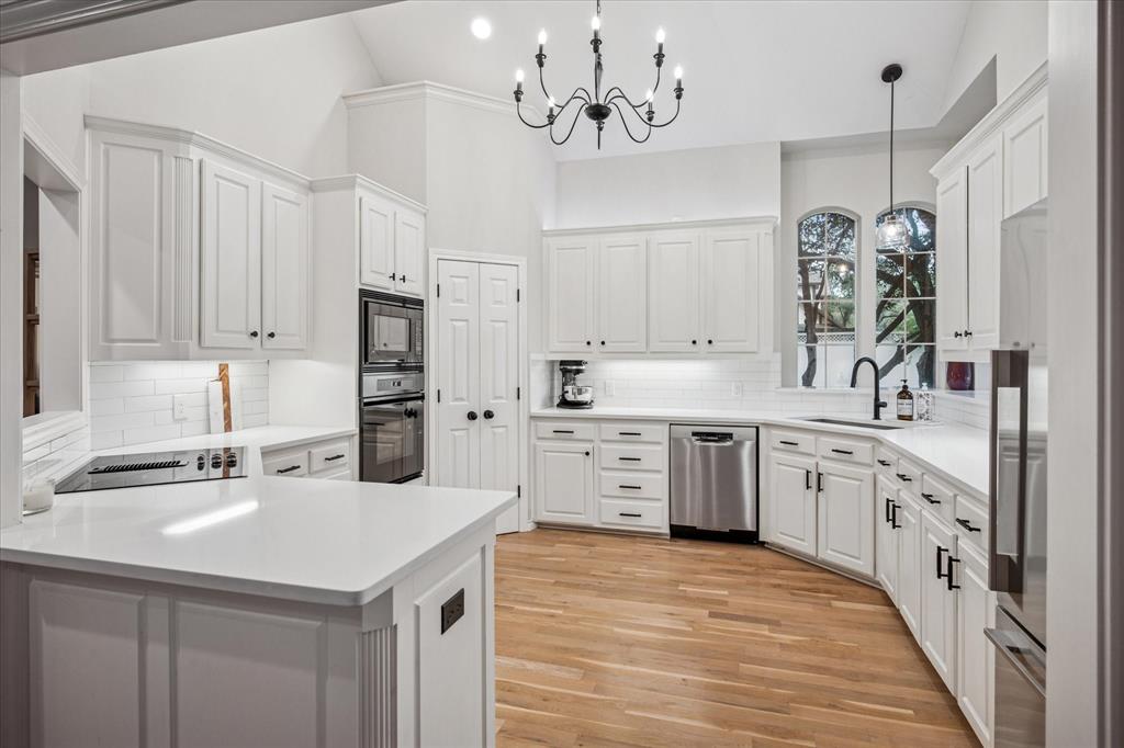 5800 Hunter Trail Property Photo 9