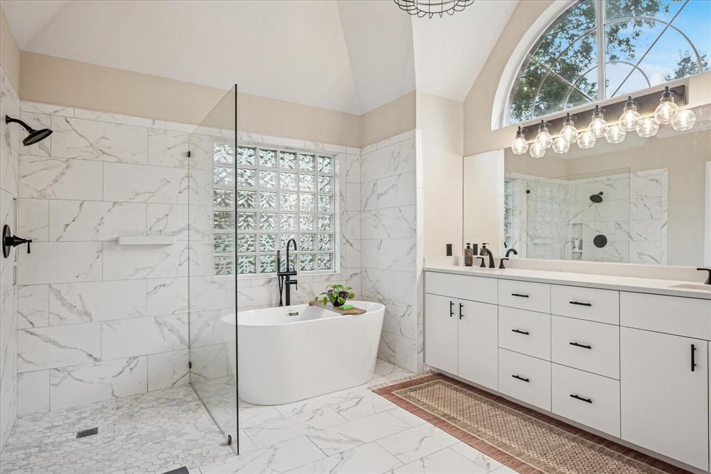 5800 Hunter Trail Property Photo 11