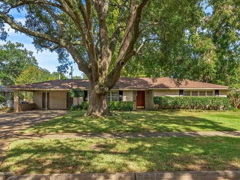 470 Pennsylvania Avenue Property Photo 26