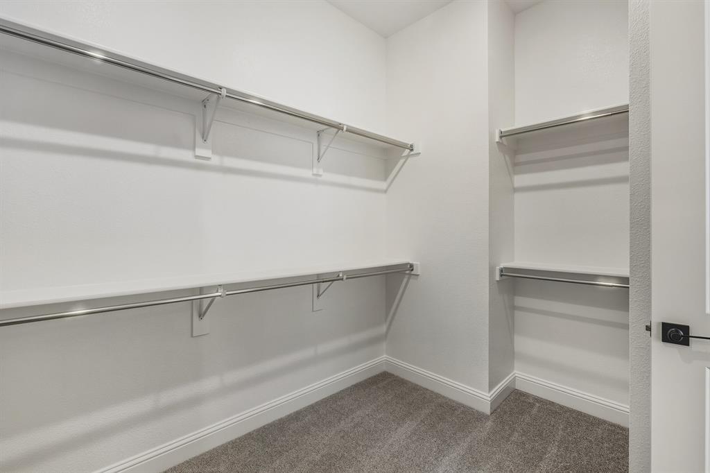 2433 Ainsdale Drive Property Photo 19