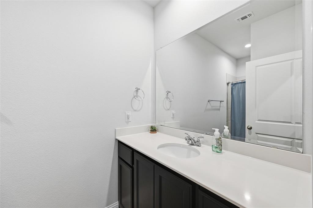 813 Comal Drive Property Photo 18