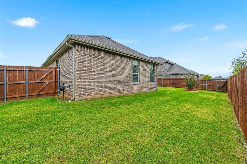 813 Comal Drive Property Photo 34