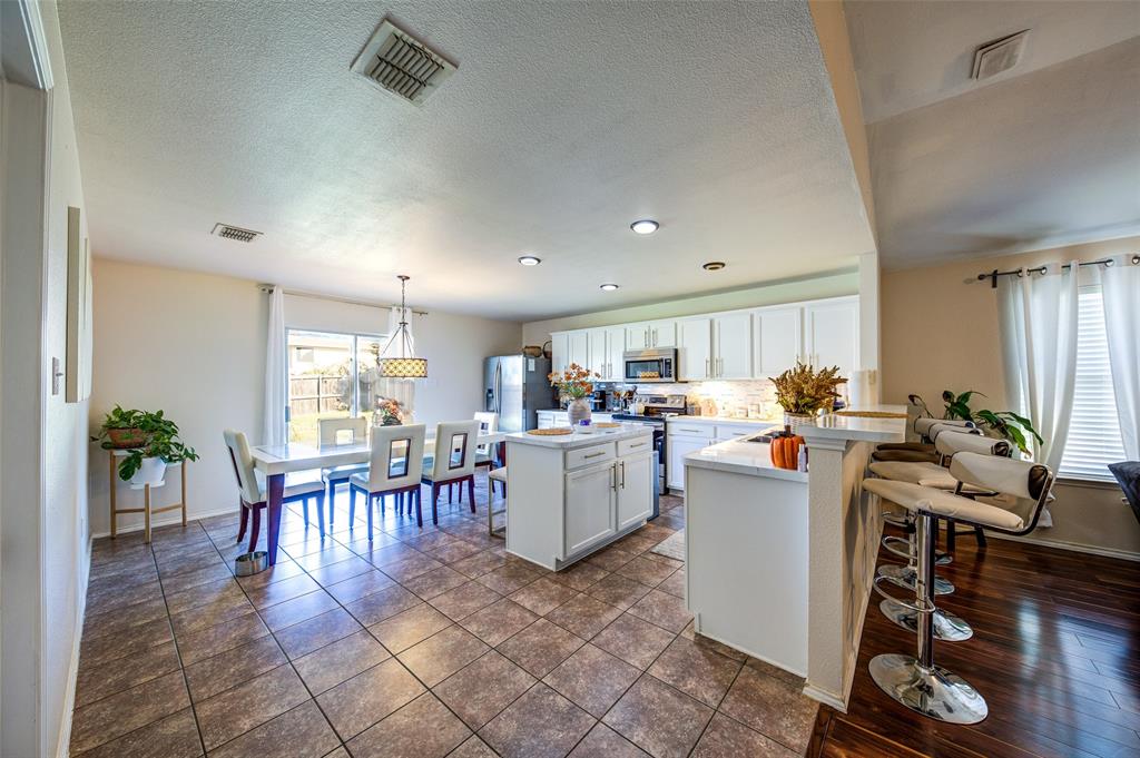 8817 King Ranch Drive Property Photo 11
