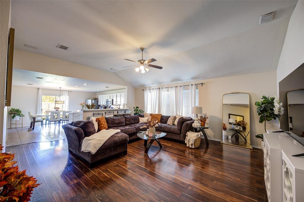 8817 King Ranch Drive Property Photo 12