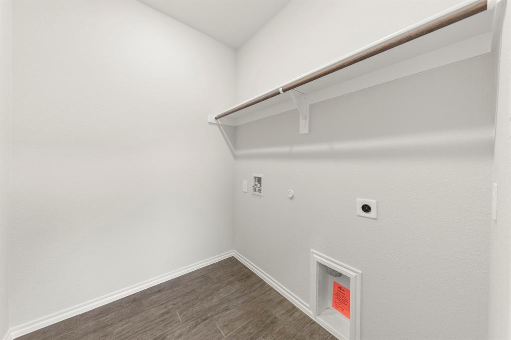 1700 Edgeway Drive Property Photo 12