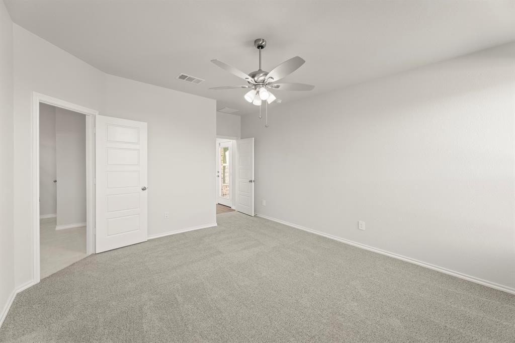 1700 Edgeway Drive Property Photo 14