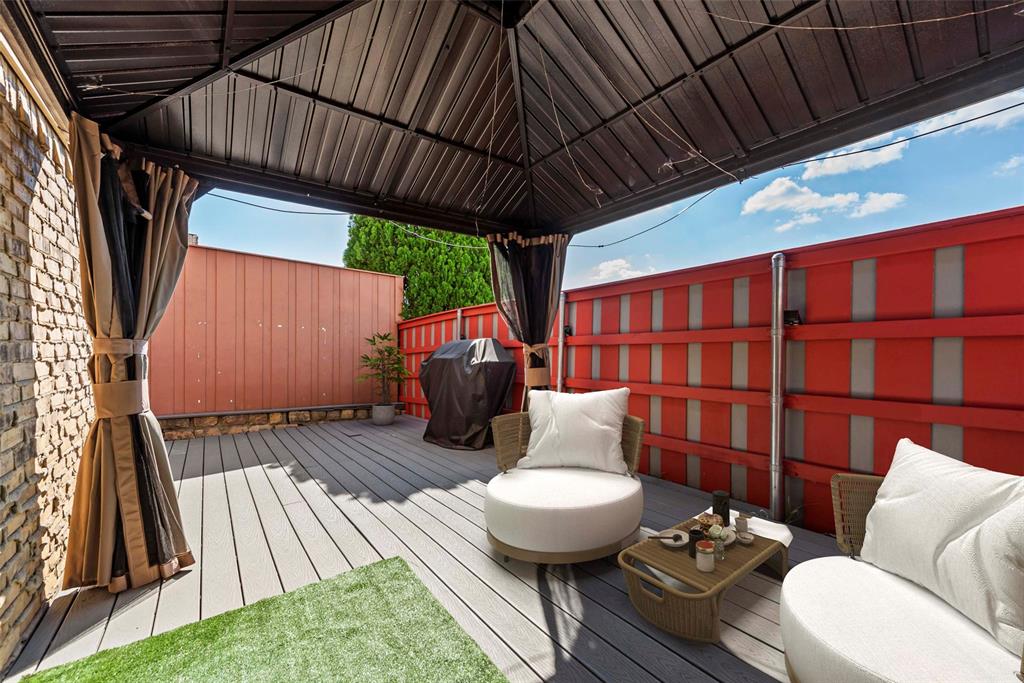 4230 Madera Road Property Photo 1