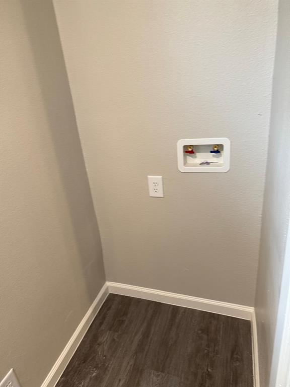925 Bluewood Drive Property Photo 28