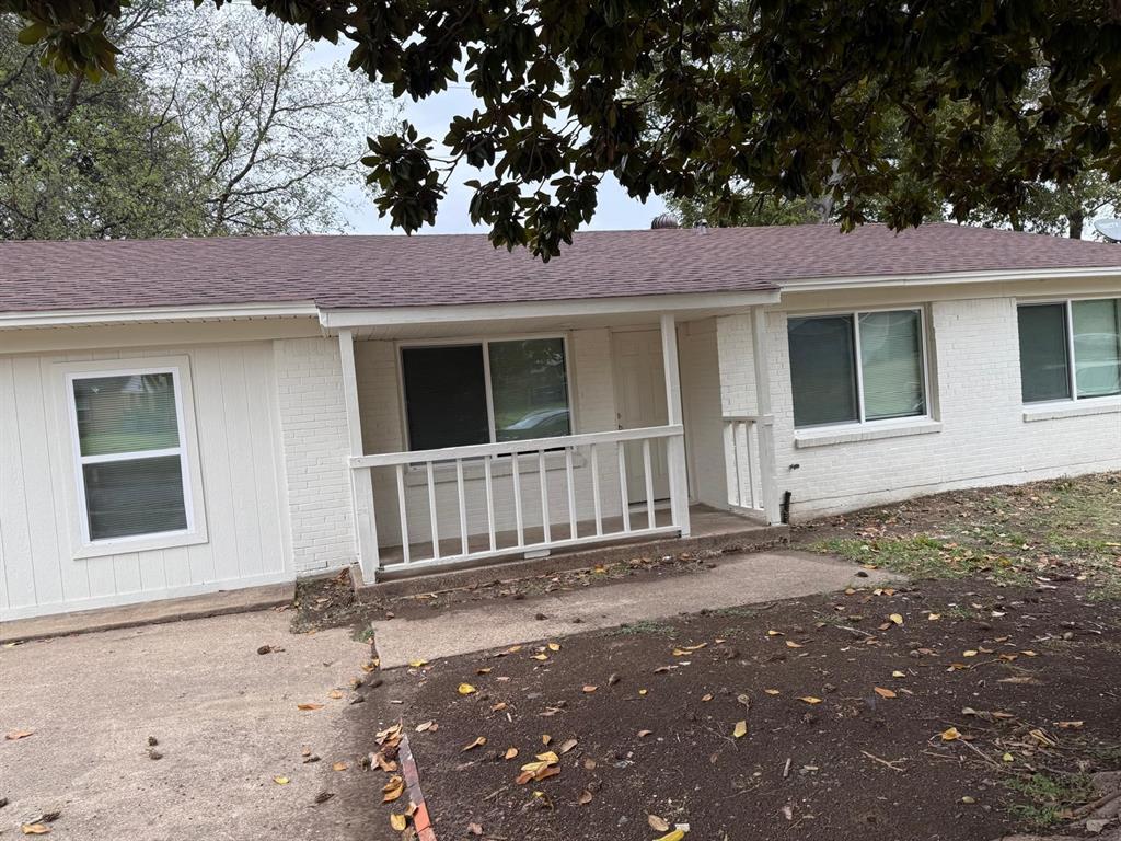 925 Bluewood Drive Property Photo 31