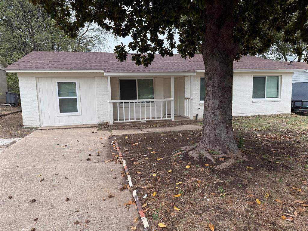 925 Bluewood Drive Property Photo 33