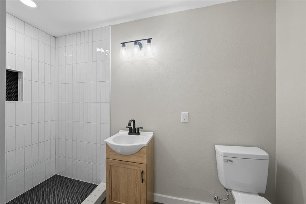 5393 Fm 2892 Property Photo 14