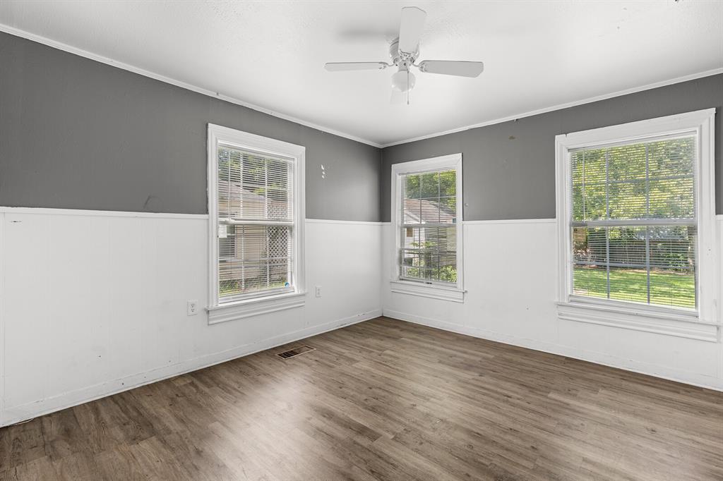 1212 Lewis Street Property Photo 8